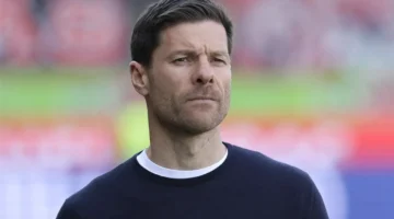 ألونسو يضع 3 صفقات شرطاً أساسياً للموافقة على تدريب فريق ليفربول